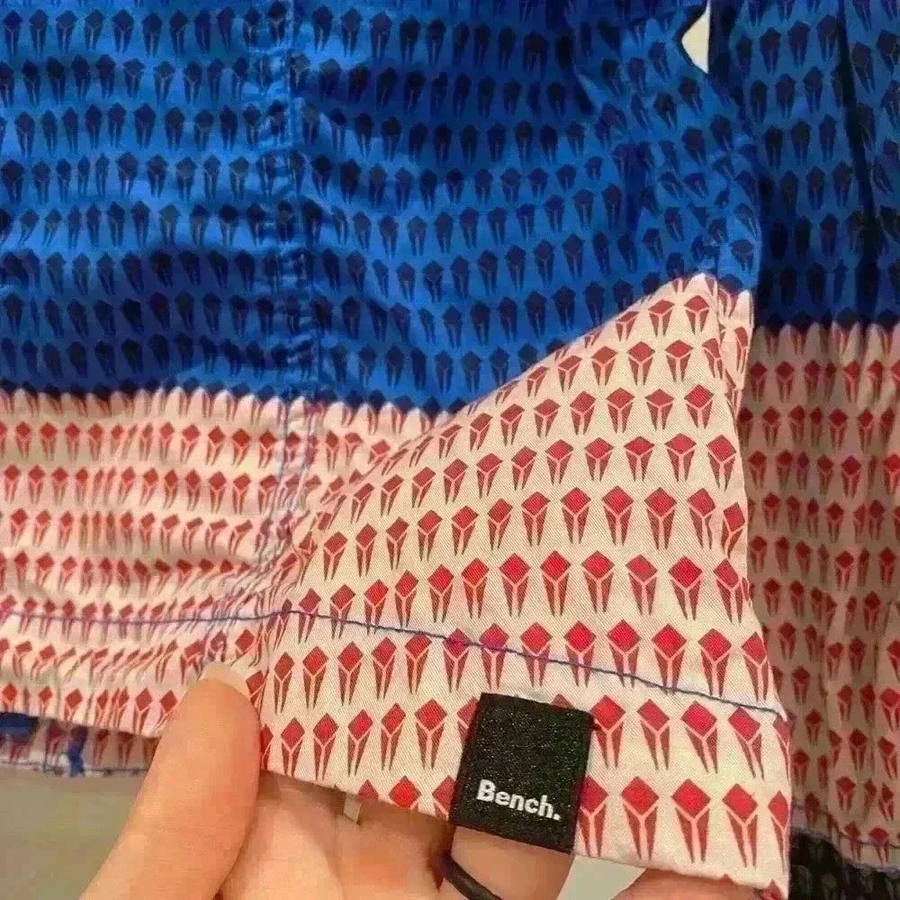 BENCH WOMENS WINDBREAKER Sz M in EUC - Picture 6 of 8